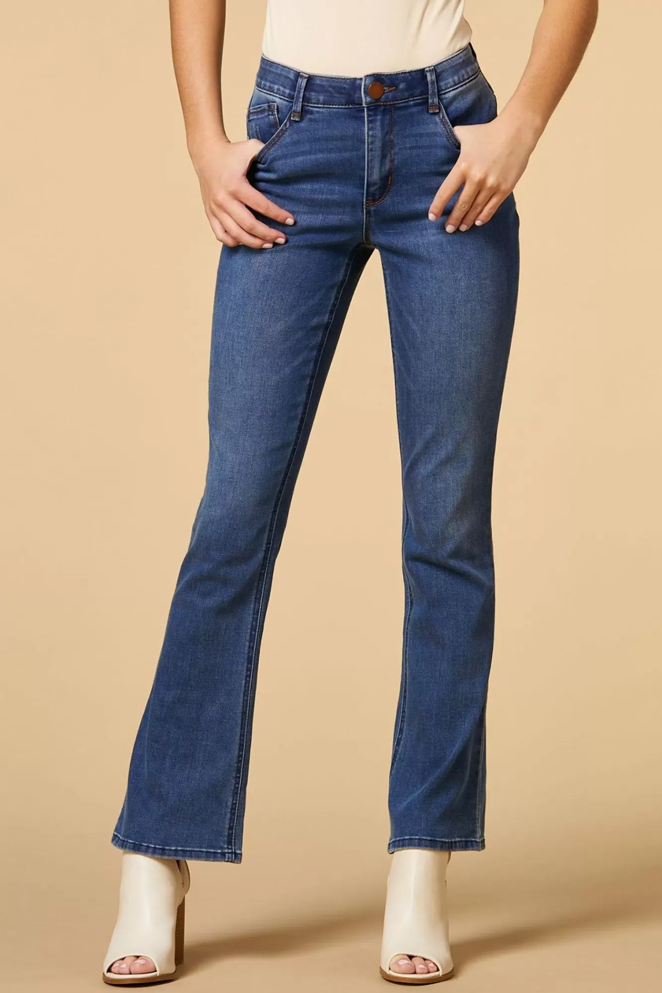 Women Versona A Slight Change Jeans