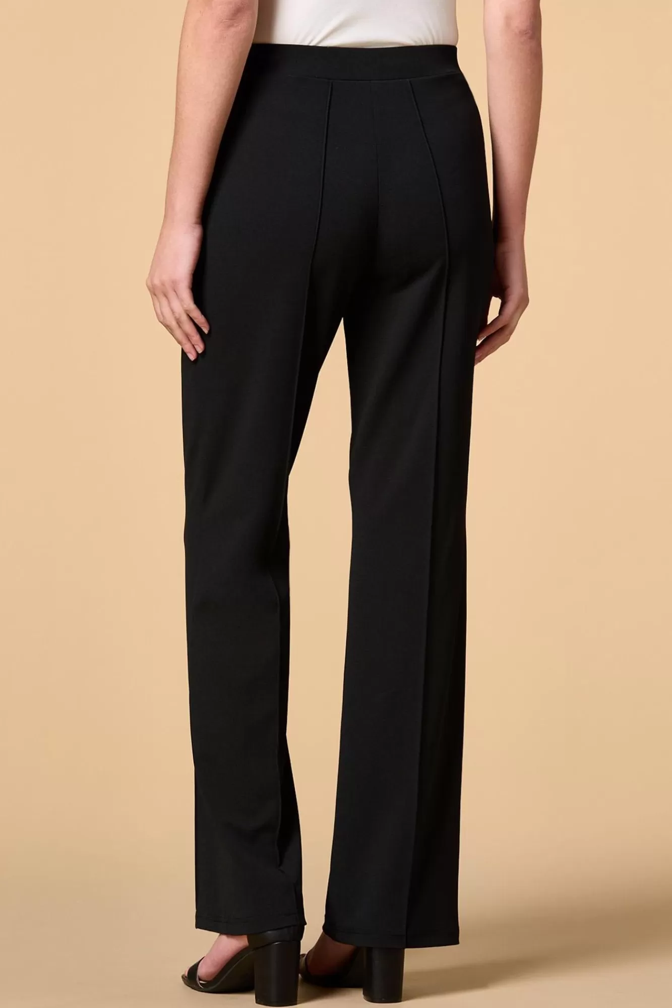 Women Versona As It Seams Pants