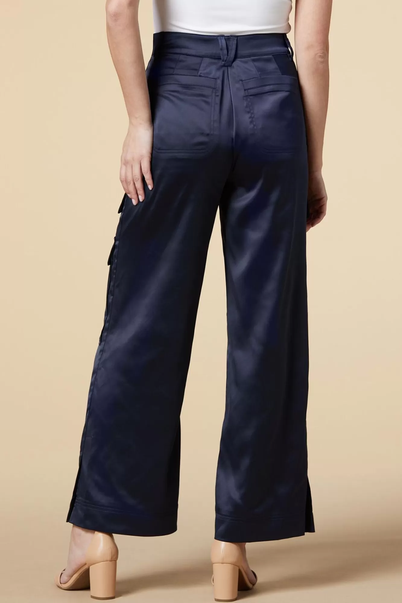 Women Versona Cargo Liner Pants