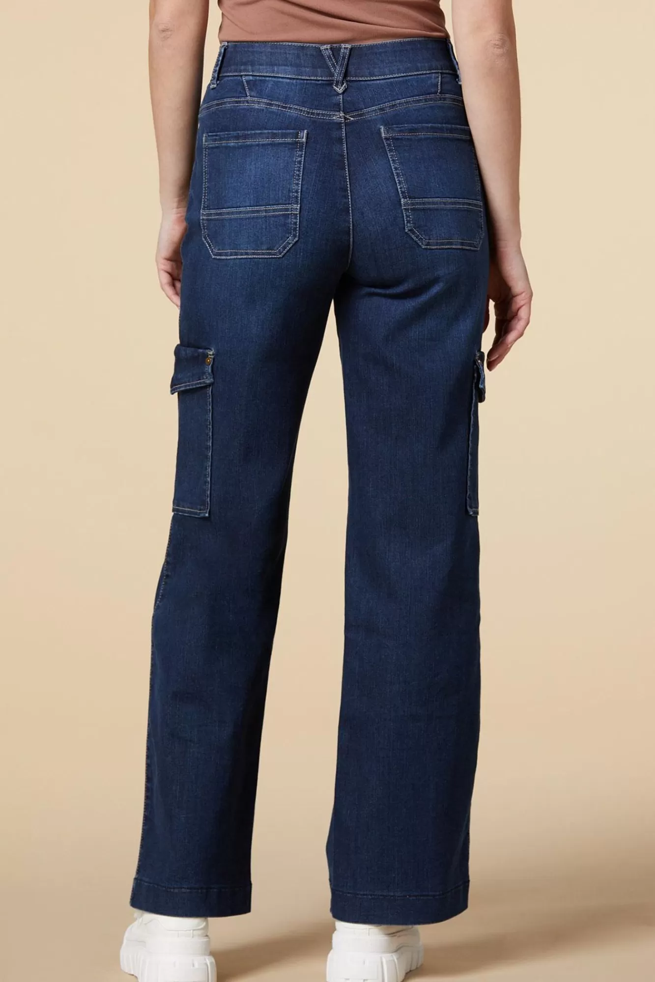 Women Versona Carry Me Through Jeans