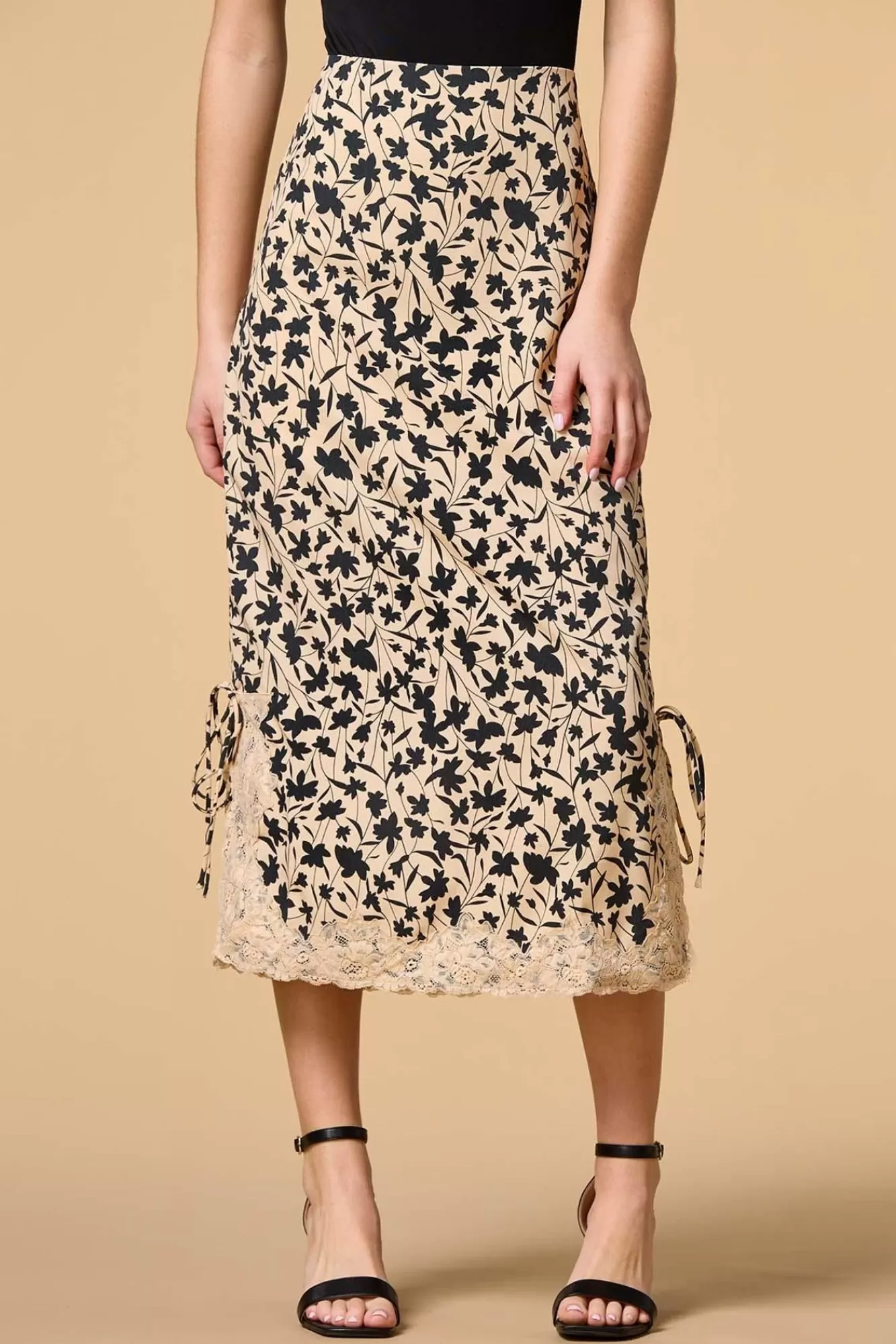 Women Versona Casting Shadows Midi Skirt