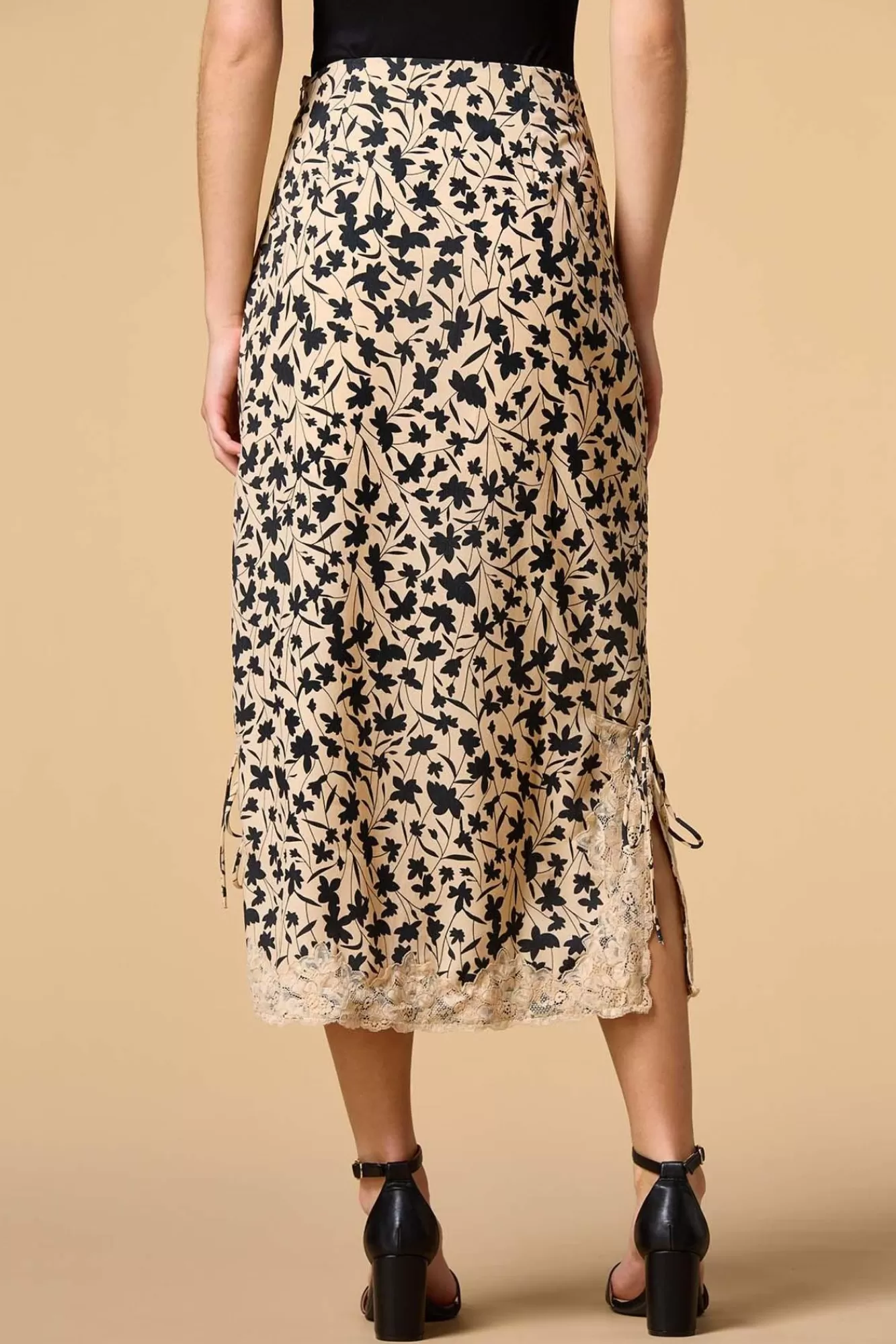 Women Versona Casting Shadows Midi Skirt