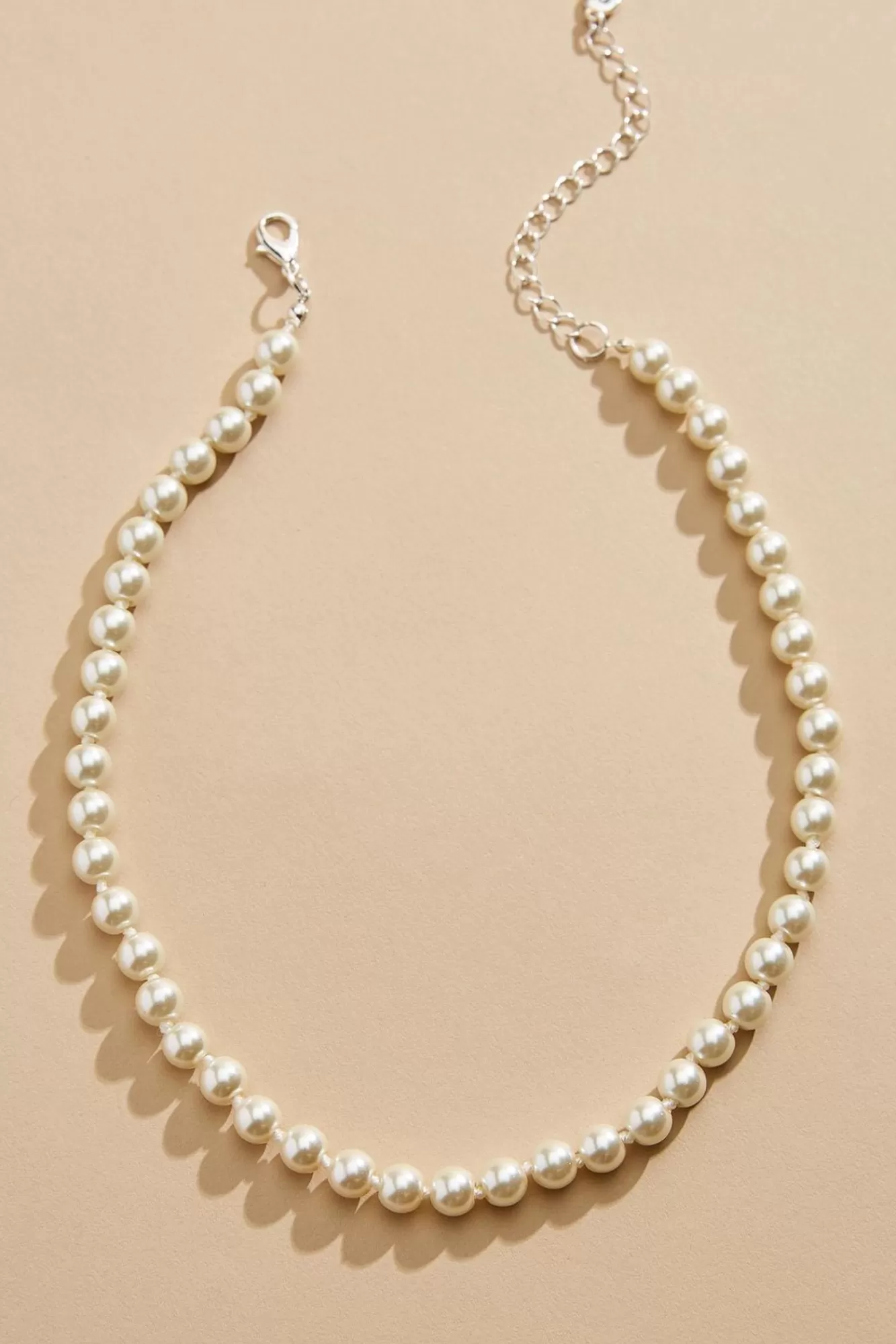 Women Versona Classic Pearl Necklace