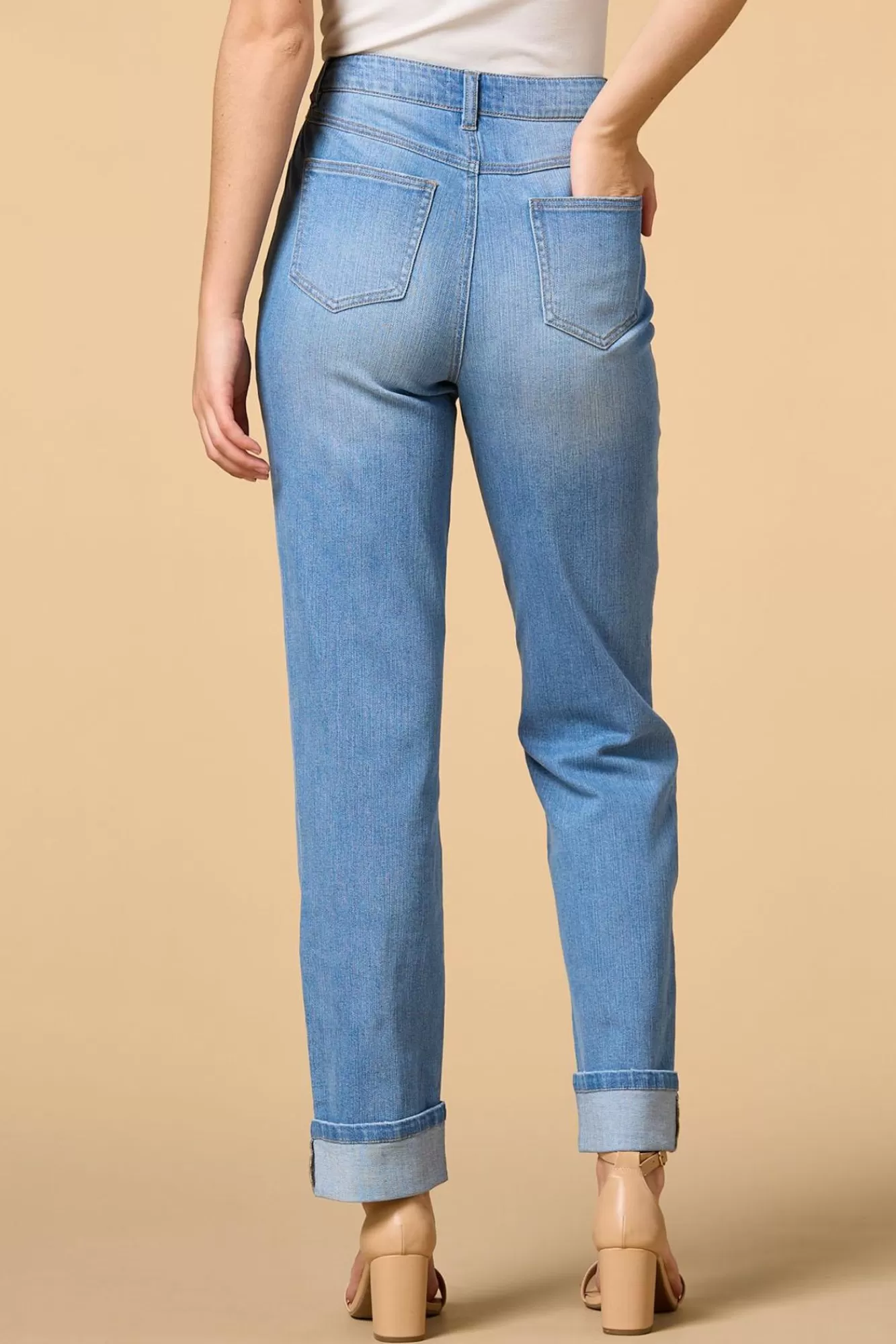 Women Versona Cuff And Ready Jeans