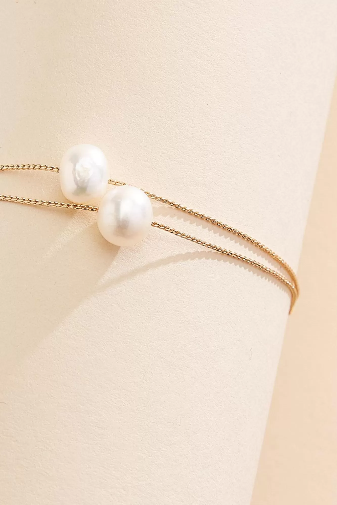 Women Versona Delicate Pearl Bracelet