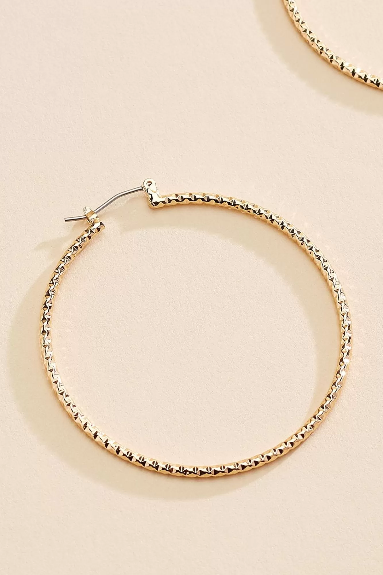 Women Versona Diamond Textured Hoop Earrings