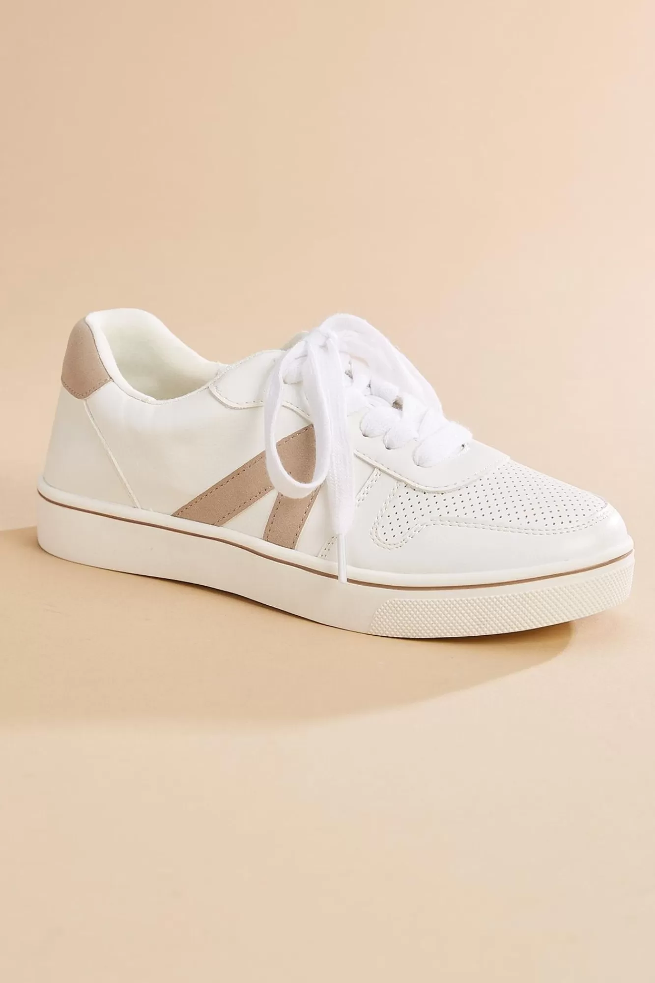 Women Versona Faux Leather Logo Sneakers