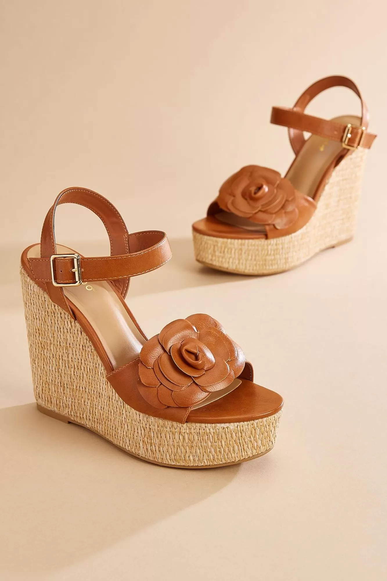 Women Versona Faux Leather Rosette Wedge Heels