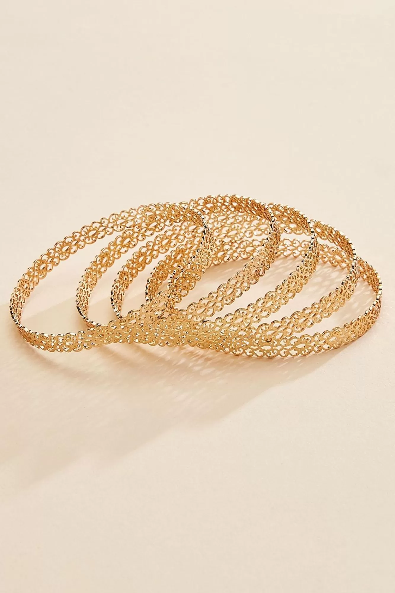 Women Versona Filigree Bangle Bracelet Set