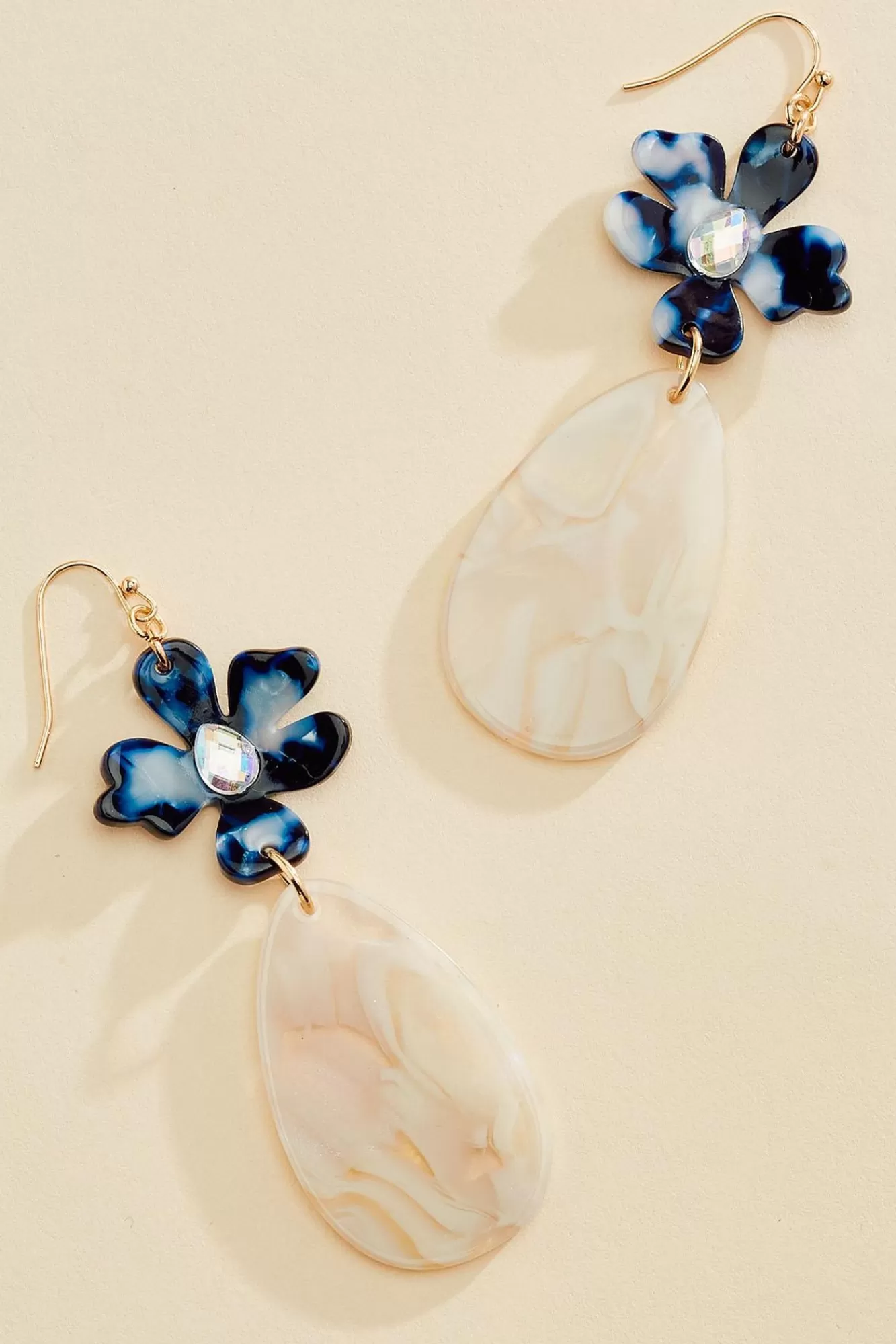 Women Versona Floral Tear Earrings