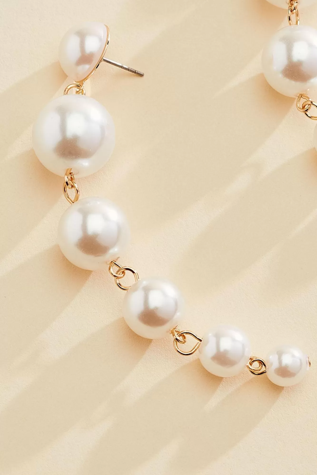 Women Versona Linear Pearl Earrings