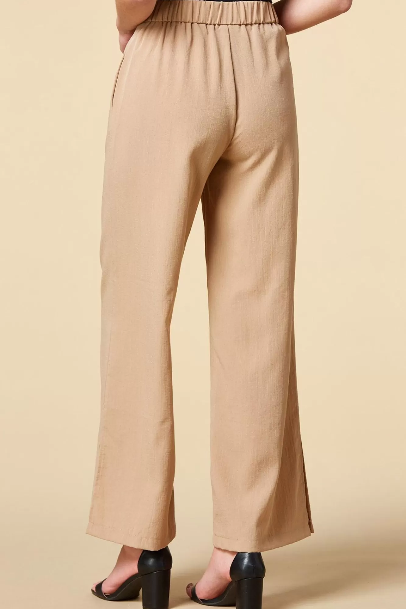 Women Versona Linen Love Pants