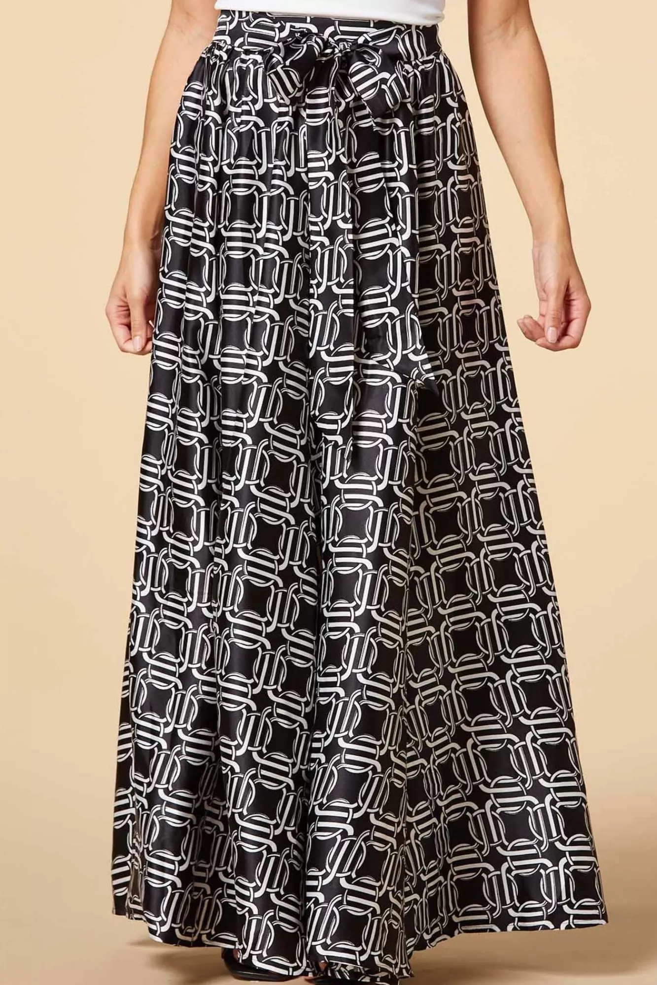 Women Versona Linked Together Maxi Skirt