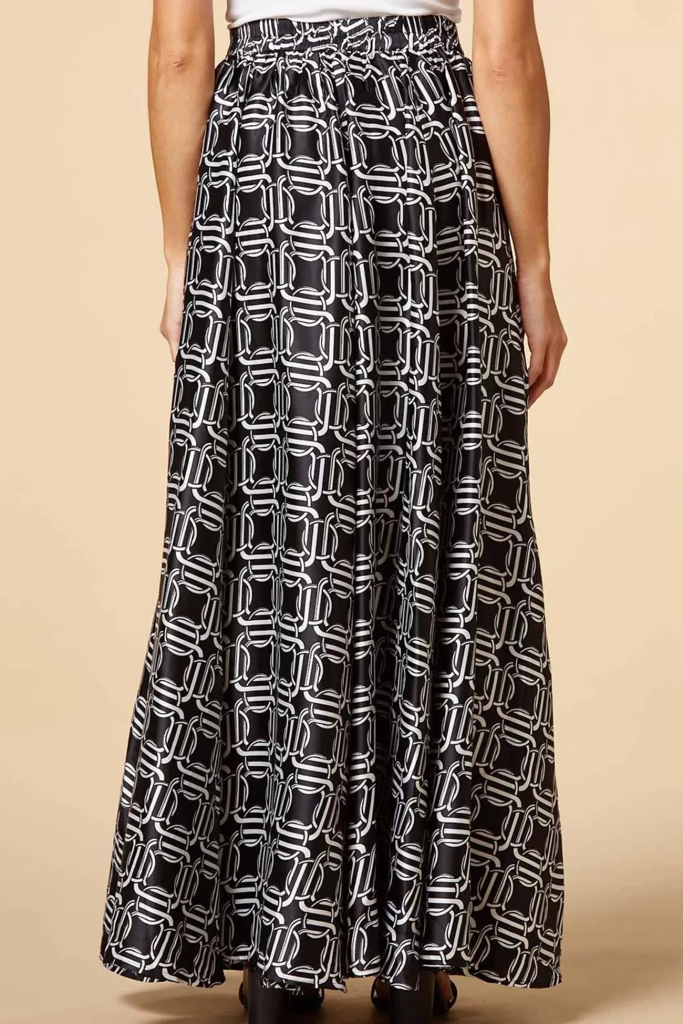 Women Versona Linked Together Maxi Skirt