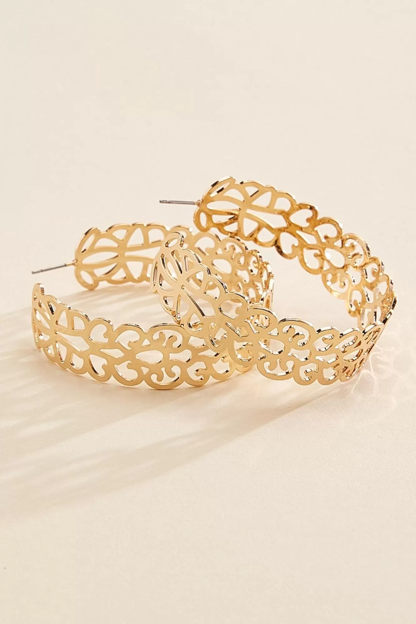 Women Versona Mirror Filigree Hoop Earrings