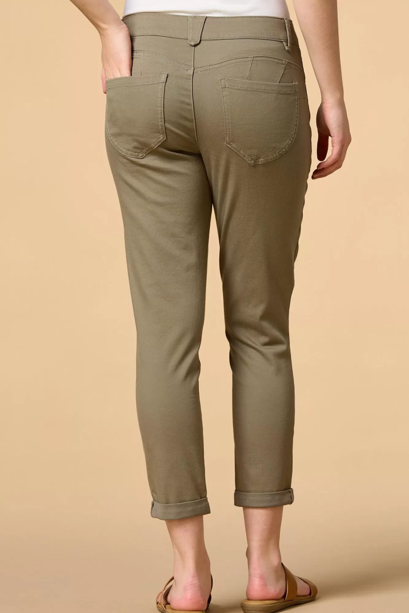 Women Versona Olive Branch Pants