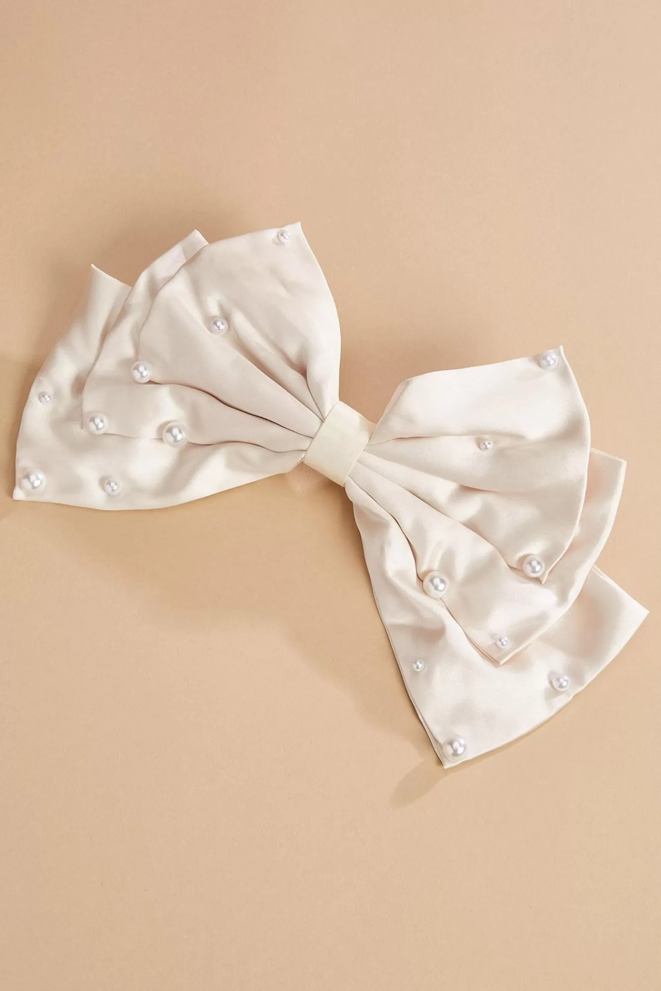 Women Versona Oversized Pearly Bow