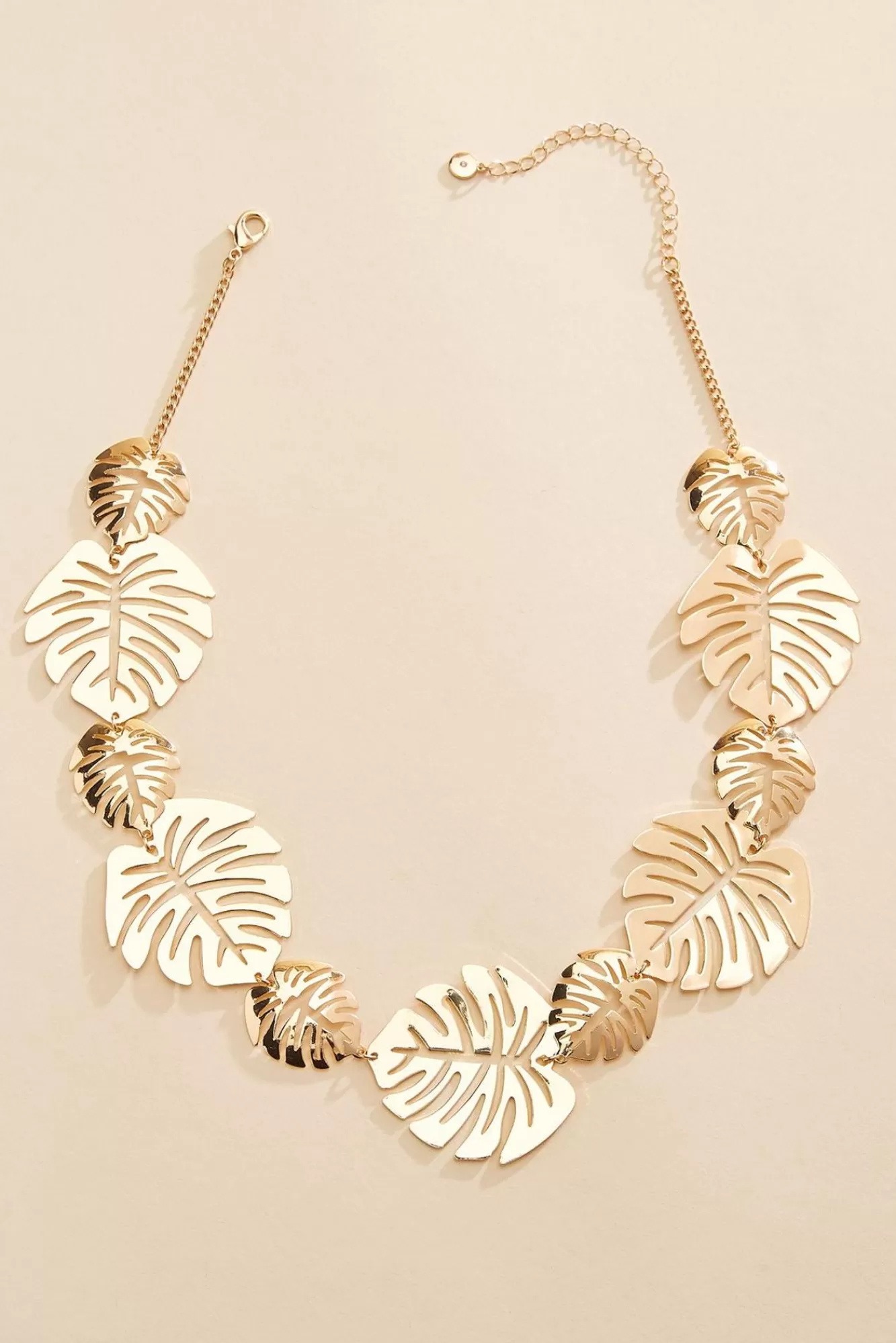 Women Versona Palm Leaf Necklace