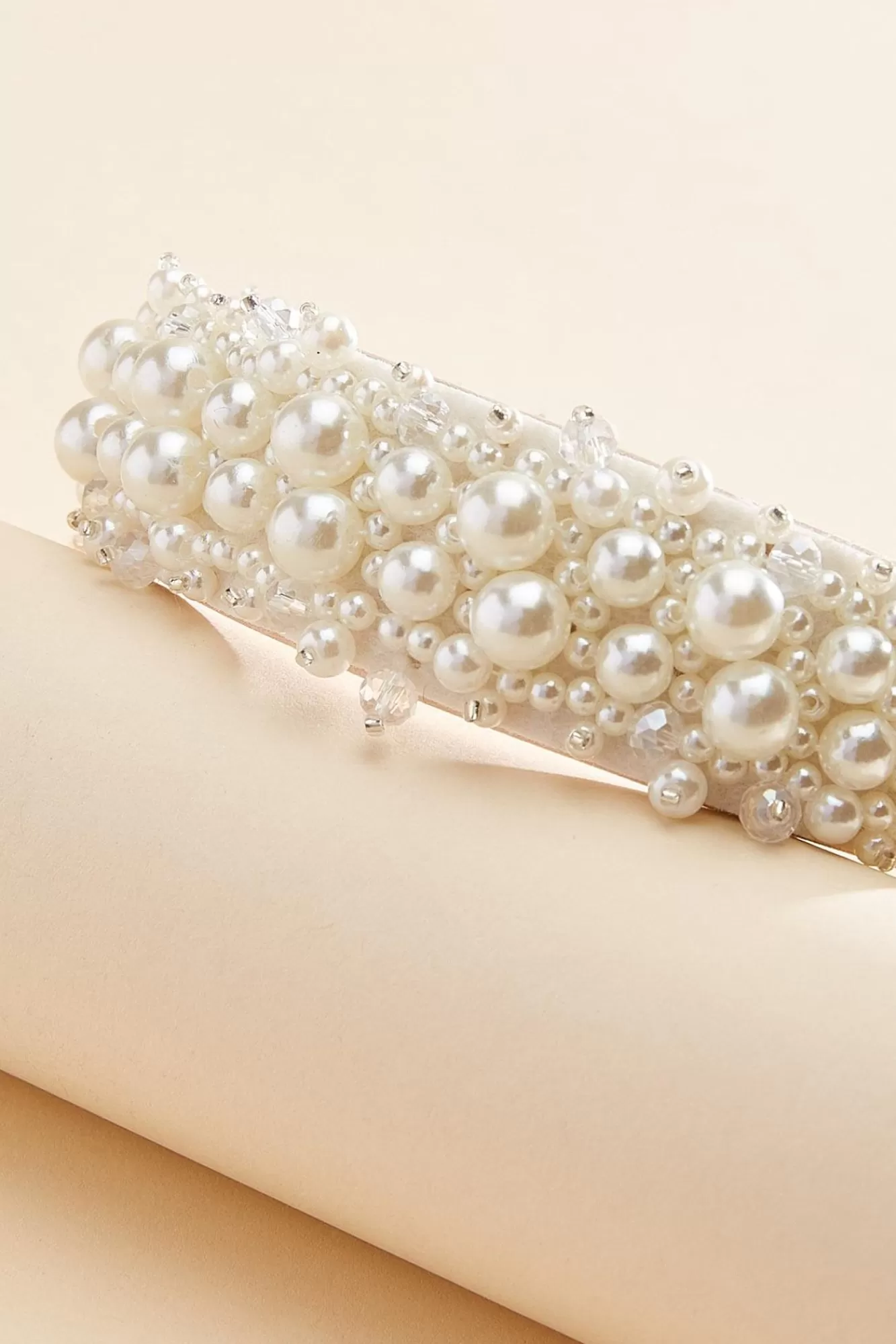 Women Versona Pearl Embellished Headband