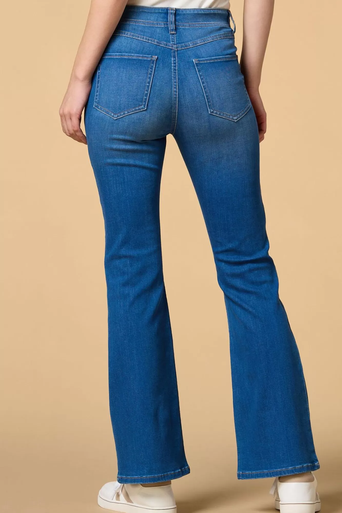 Women Versona Reset Button Jeans