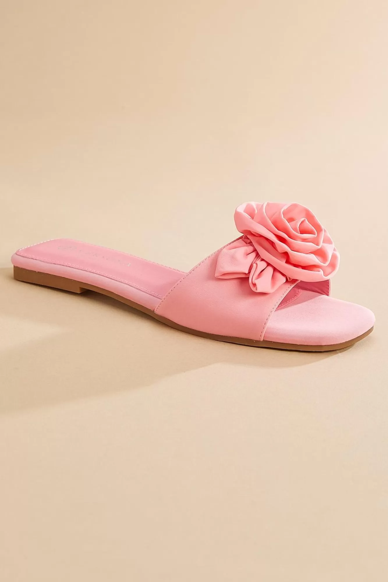 Women Versona Rosette Band Sandals