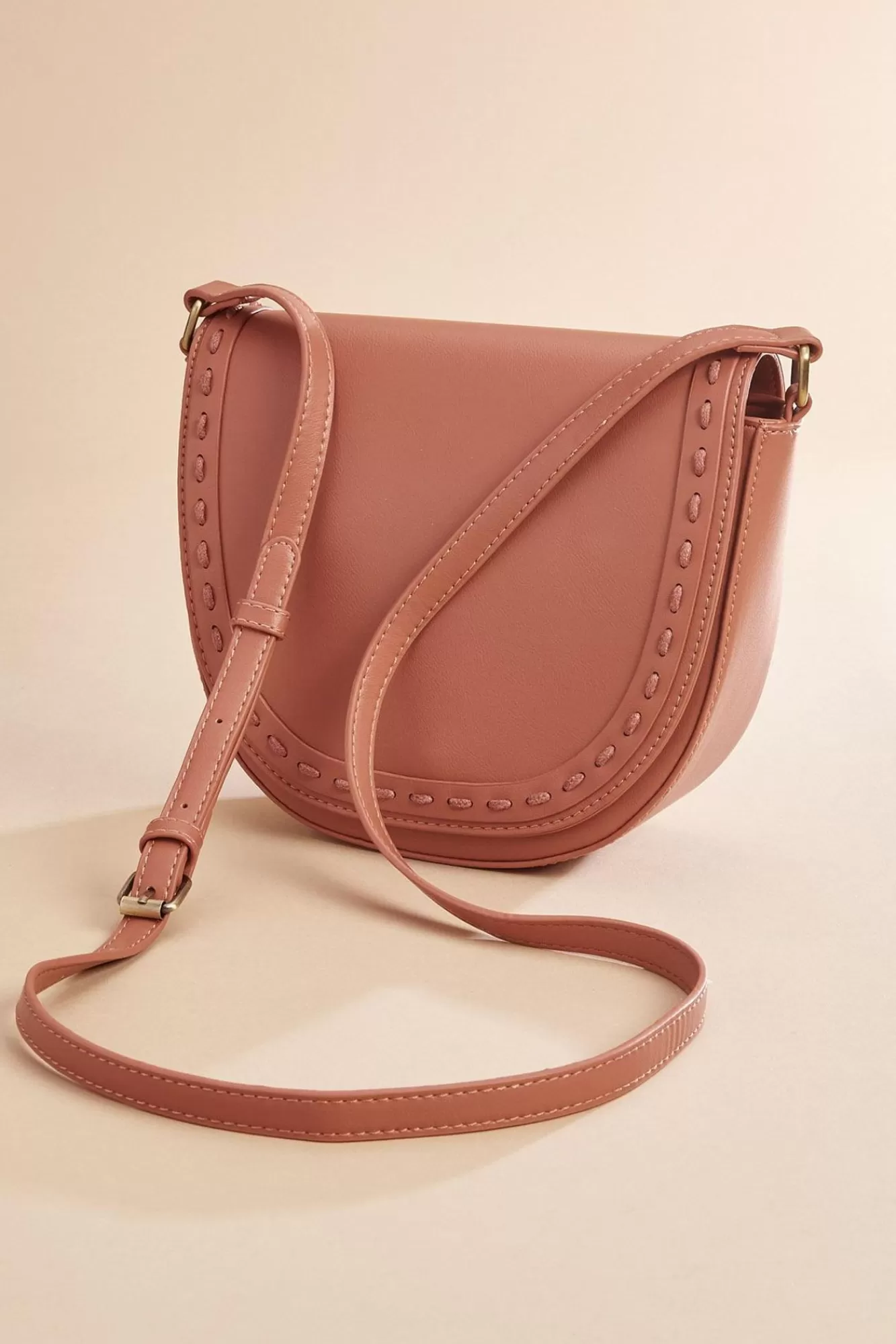 Women Versona Rounded Flap Crossbody