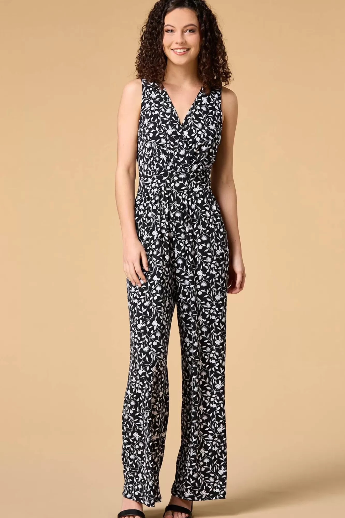 Women Versona Shadows Settle Jumpsuit