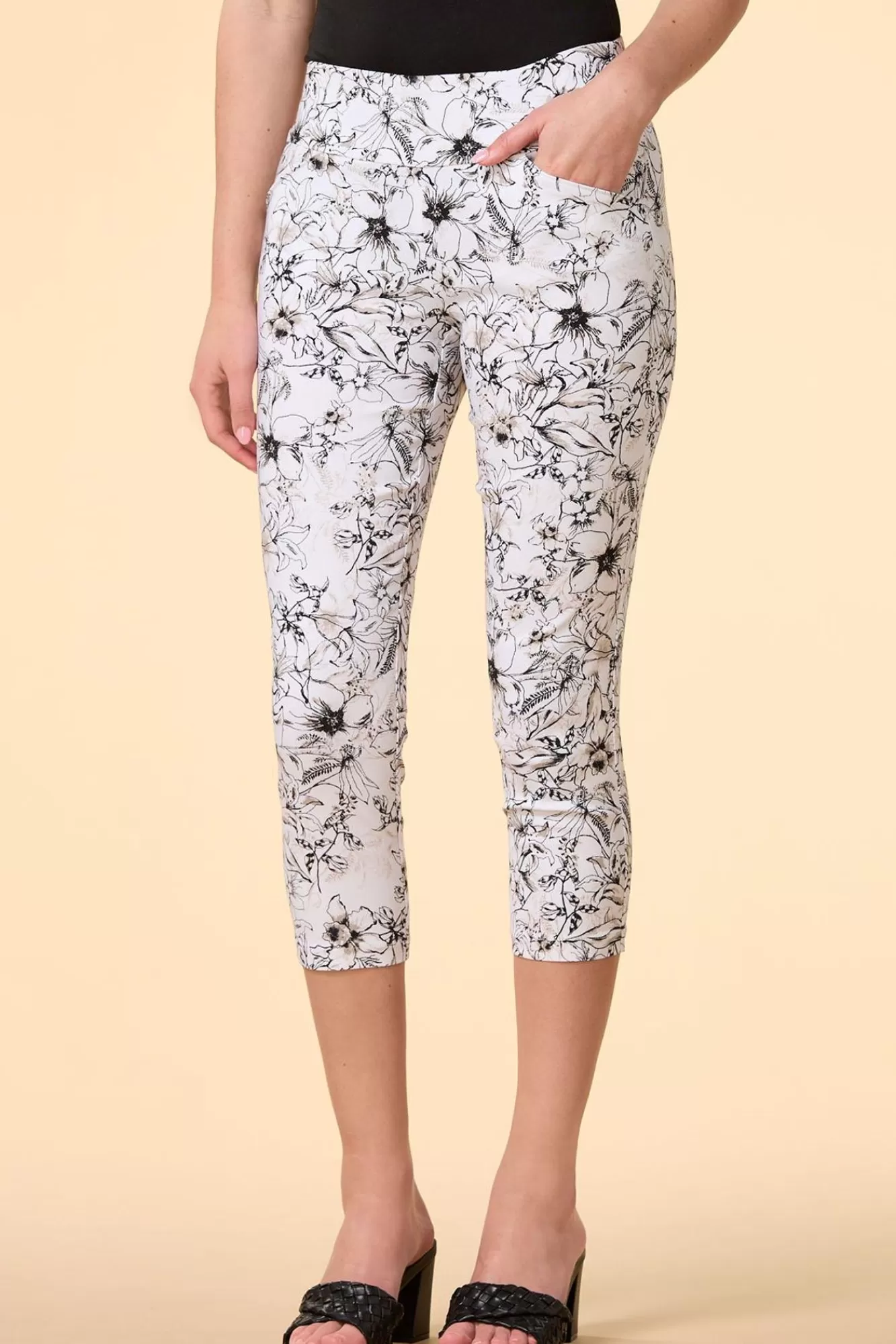 Women Versona Sketch Book Pants