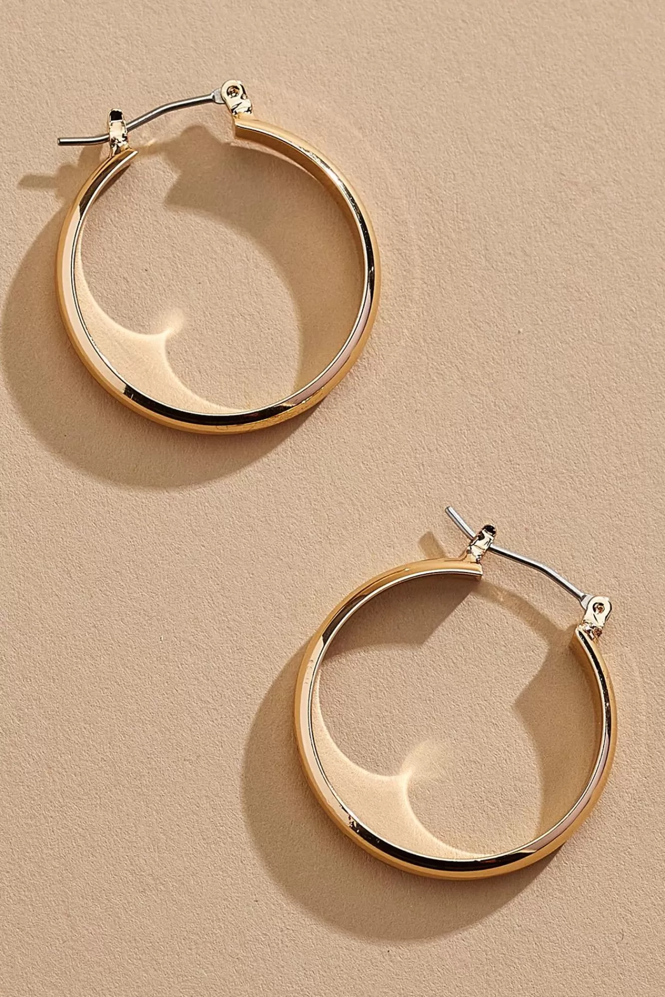 Women Versona Small Hoop Earrings