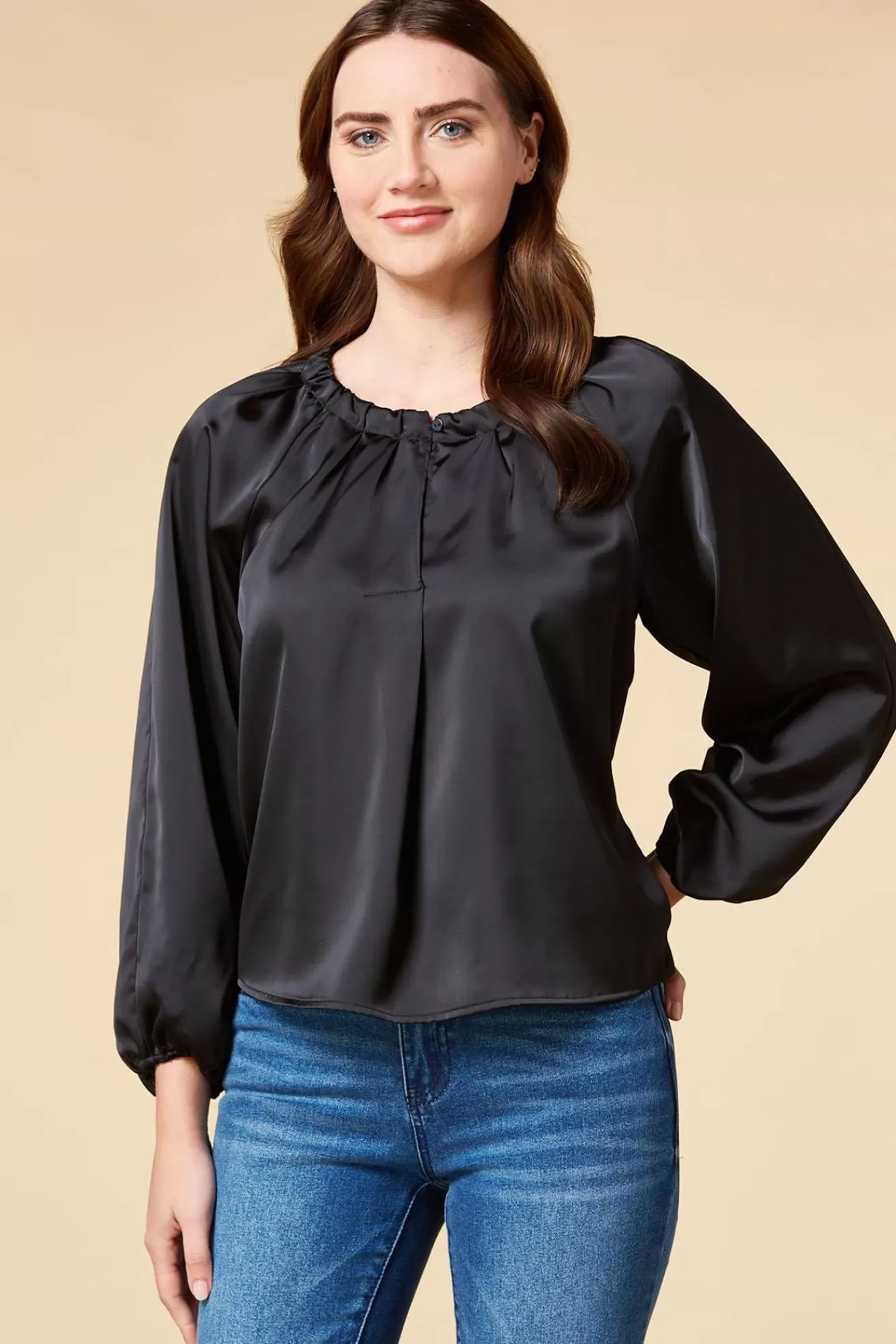 Women Versona Smooth Talker Top