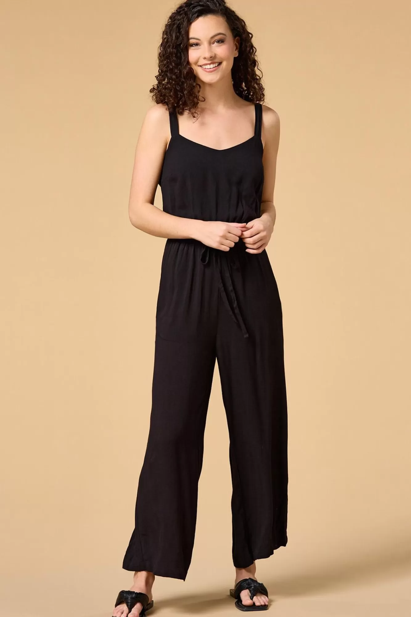 Women Versona Solid Phase Jumpsuit