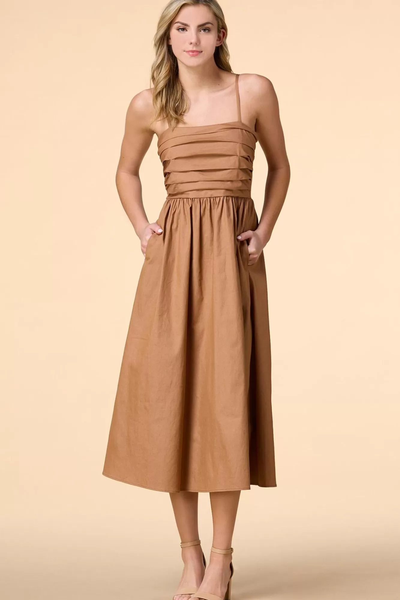 Women Versona Sweet Pleat Midi Dress