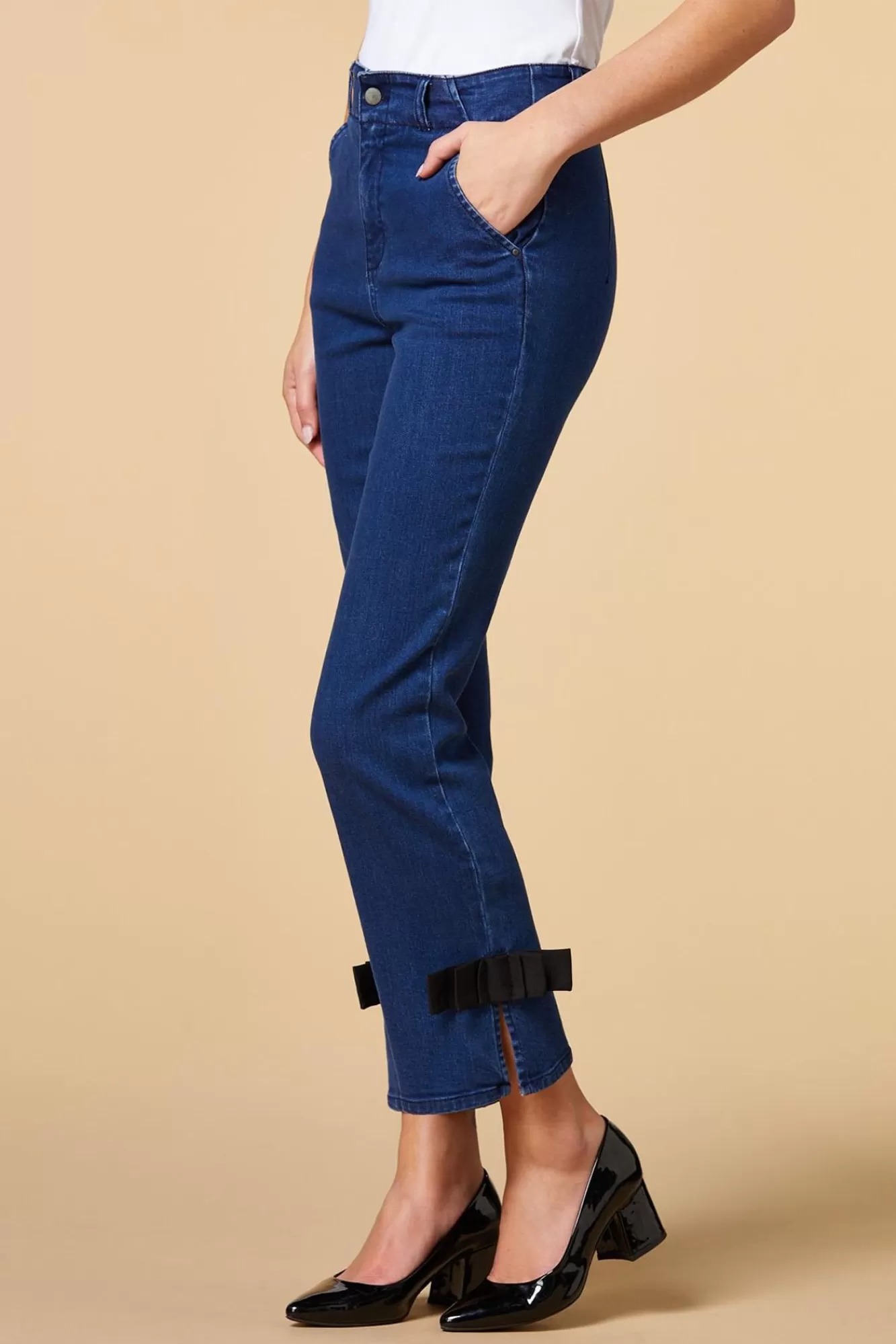 Women Versona Take A Bow Jeans