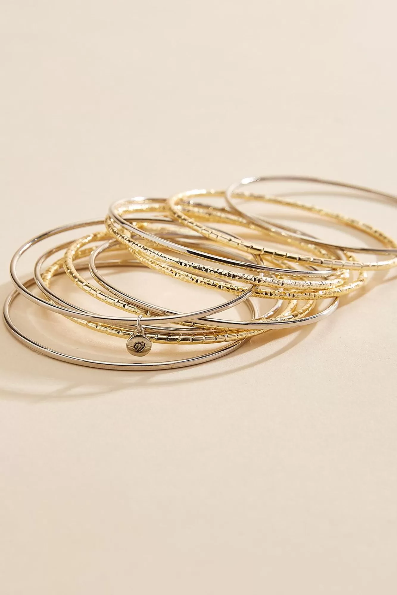 Women Versona Textured Twotone Bangle Set