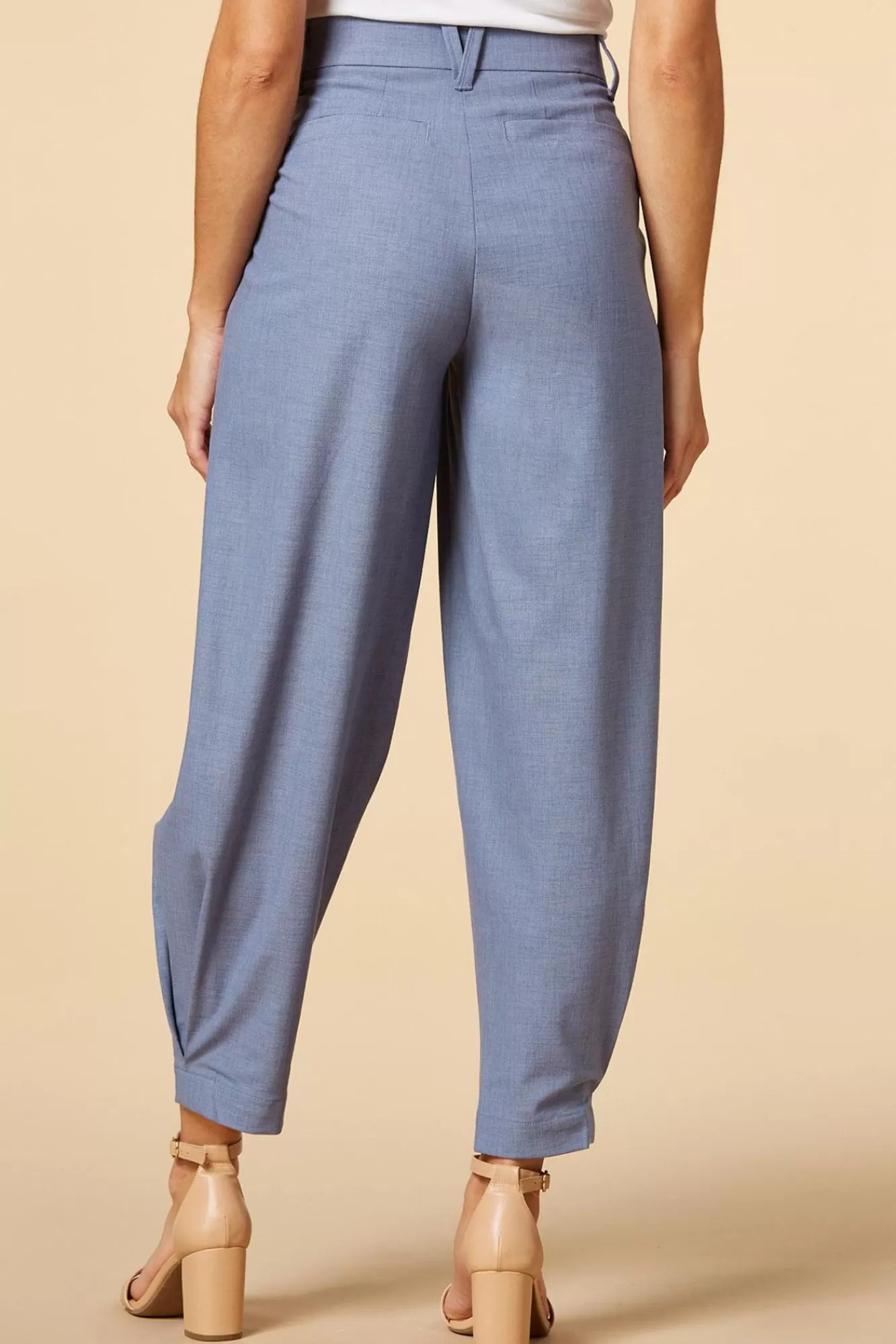 Women Versona Top Of The Barrel Pants