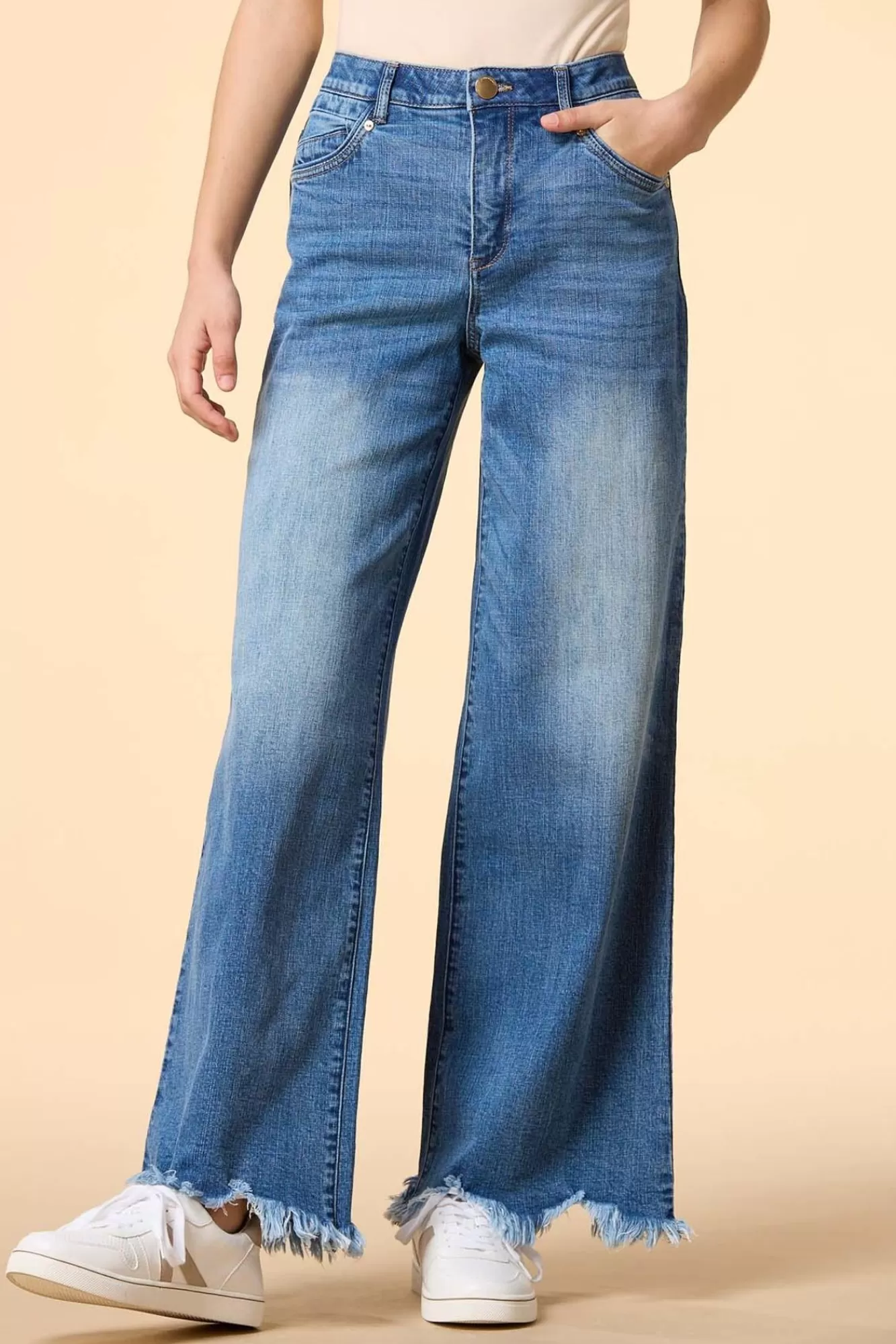 Women Versona Wide Open Spaces Jeans