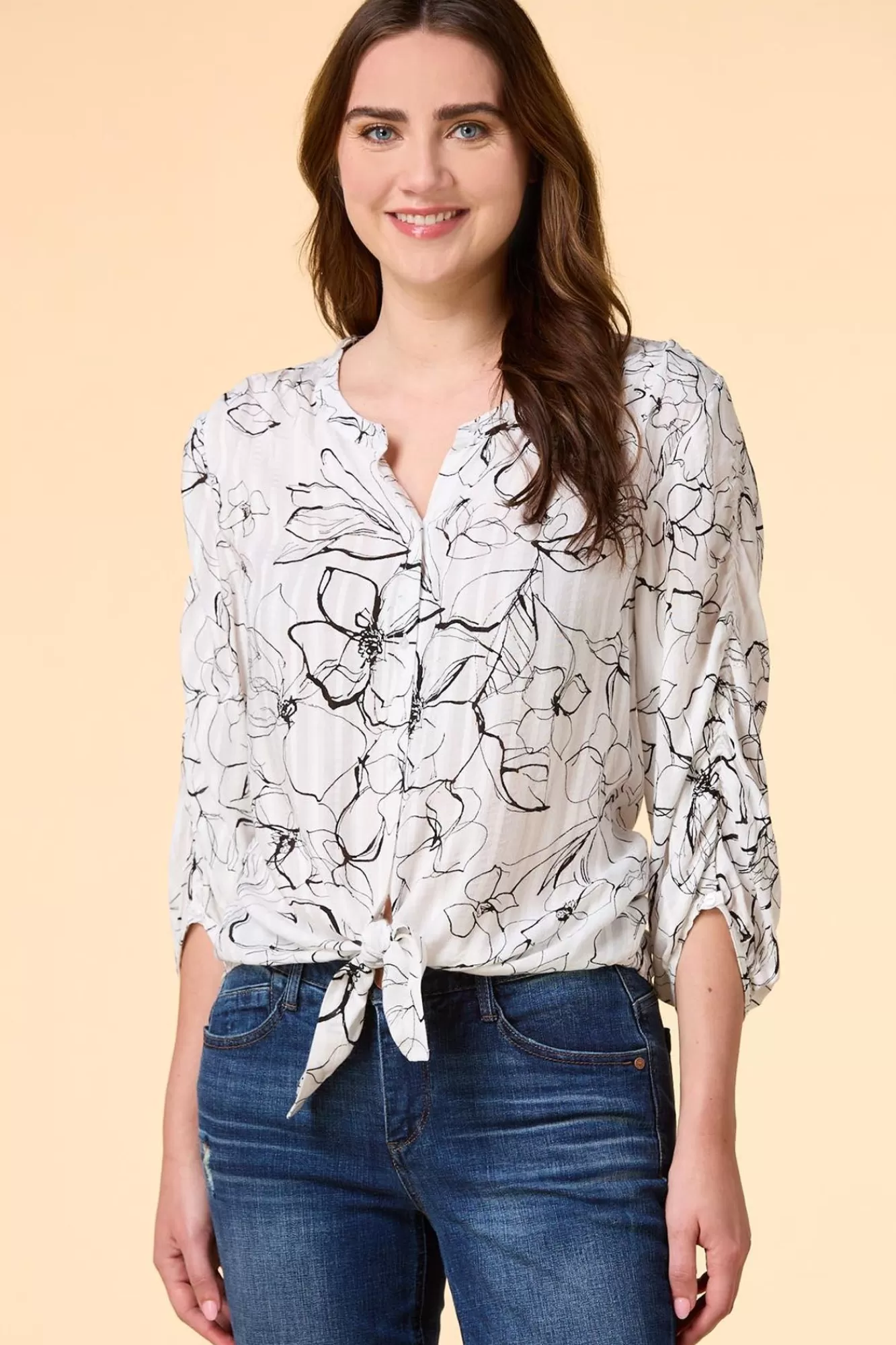 Women Versona With A Trace Top