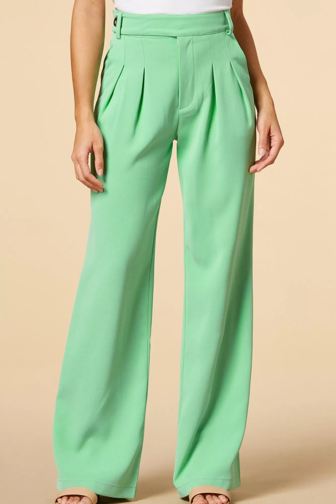 Women Versona With Envy Pants